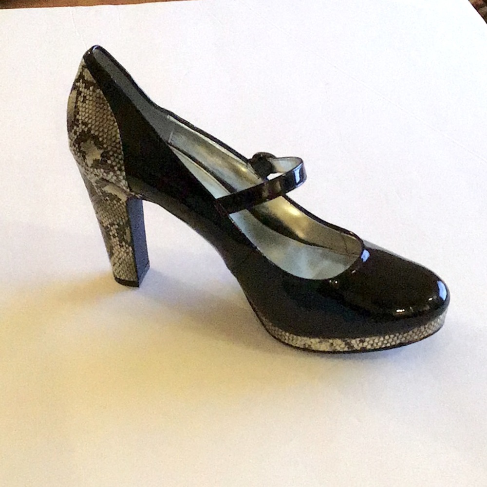 NWOT ALFANI BRITNEE HEELS